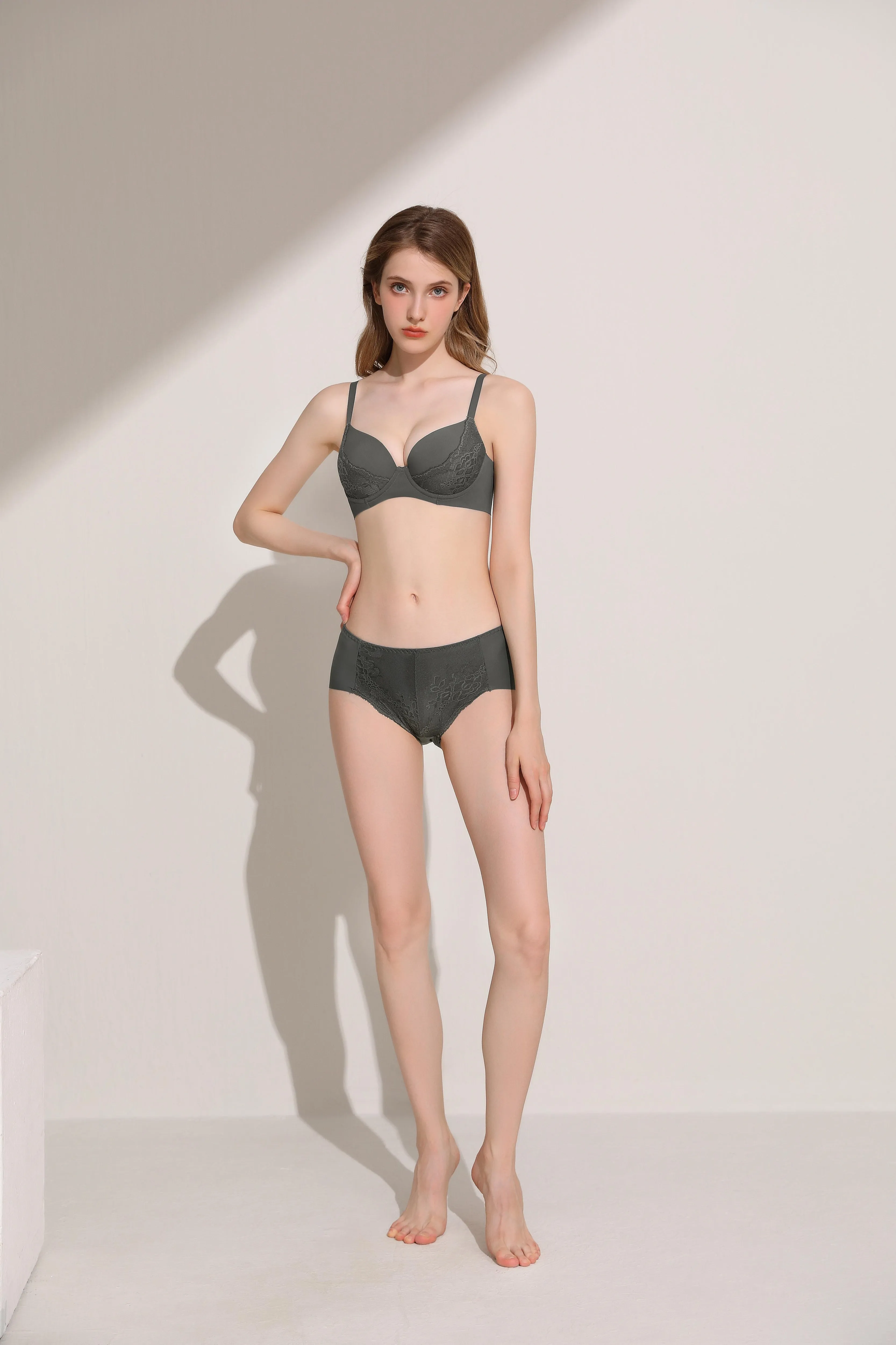 Freya Seamless Midi Panty S24-031068